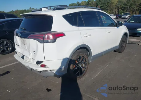 2016 Toyota Rav4 Se z USA, uszkodzony, nr VIN JTMJFREV4GJ068267